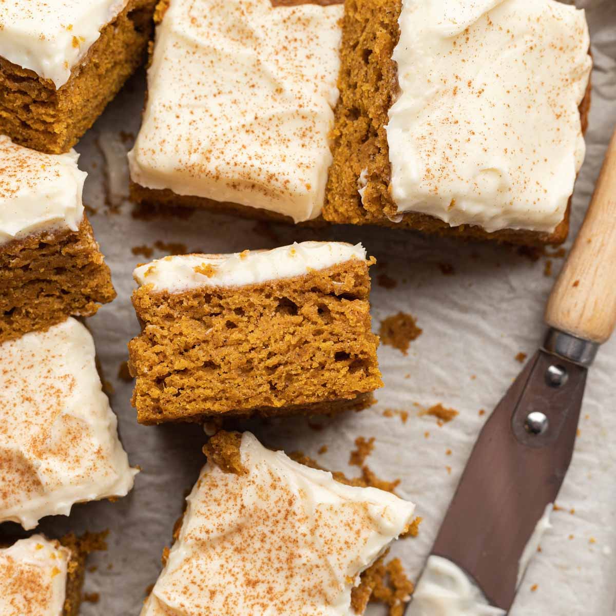Pumpkin Bars vs. Cake: Key Differences & Puree Guide
